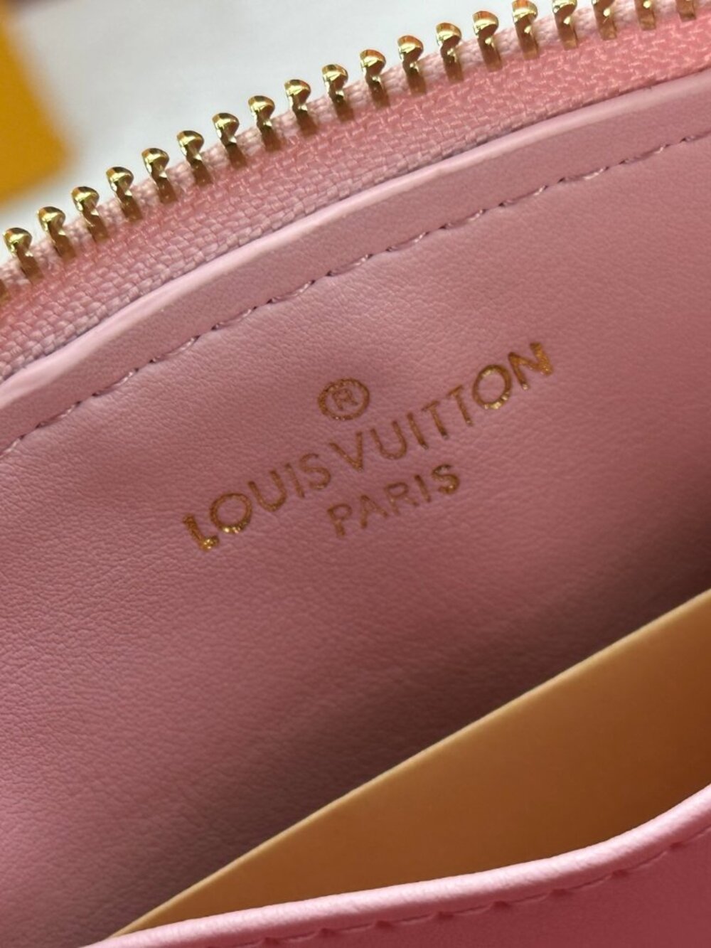 NWT - Louis Vuitton Authentic Bags - Picture 8 of 9